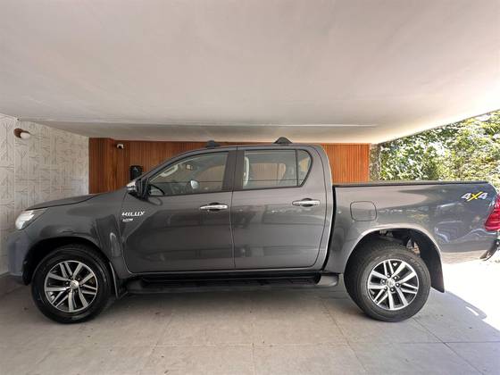 TOYOTA HILUX 2.7 SRV 4X4 CD 16V FLEX 4P AUTOMÁTICO
